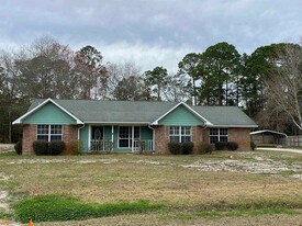 176 Whippoorwill Cir in Kingsland, GA - Building Photo