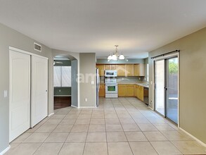 2338 W Running Deer Trl in Phoenix, AZ - Building Photo - Building Photo