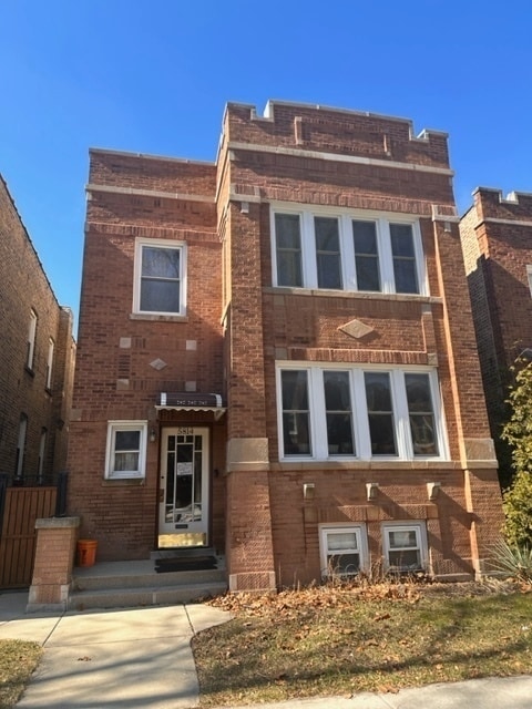 property at 5814 N Campbell Ave