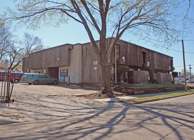 2501-2503 E 10th St in Tulsa, OK - Building Photo - Building Photo