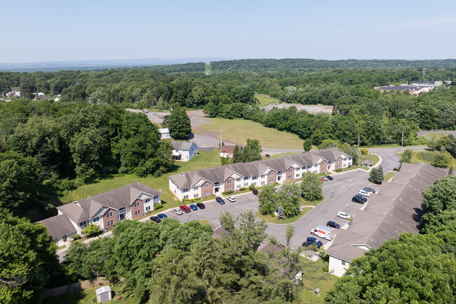 Greenbush Terrace in East Greenbush, NY - Building Photo - Building Photo