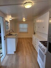 38 N Laurel St in Ventura, CA - Building Photo - Building Photo