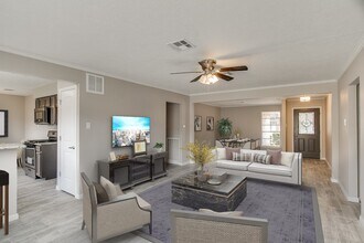 5013 Camden Ln in Pearland, TX - Building Photo - Building Photo