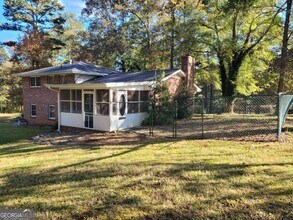 1204 Jefferson Hwy in Winder, GA - Building Photo - Building Photo
