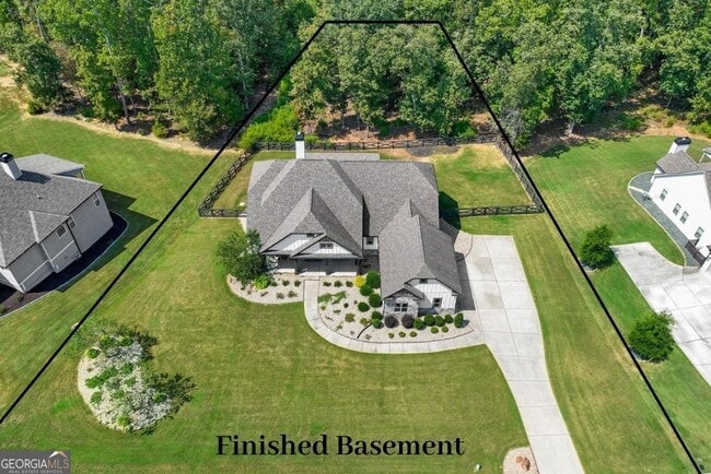 property at 207 Blue Point Pkwy
