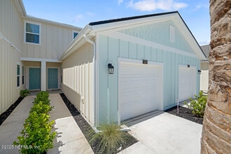 31 Oarsman Xing Dr in St. Augustine, FL - Building Photo - Building Photo