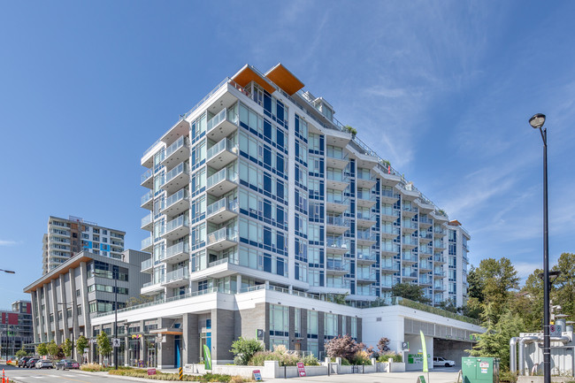 One Town Centre in Vancouver, BC - Building Photo - Building Photo