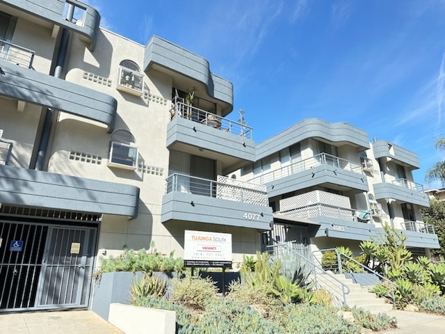 Tujunga South Apartments in Studio City, CA - Building Photo - Building Photo