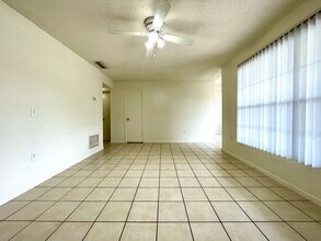 5218 Curry Ford Rd in Orlando, FL - Building Photo - Building Photo