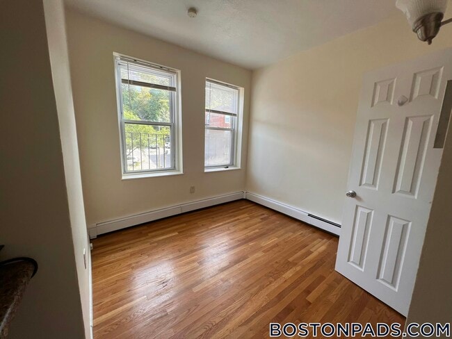 49 S Huntington Ave in Boston, MA - Building Photo - Building Photo