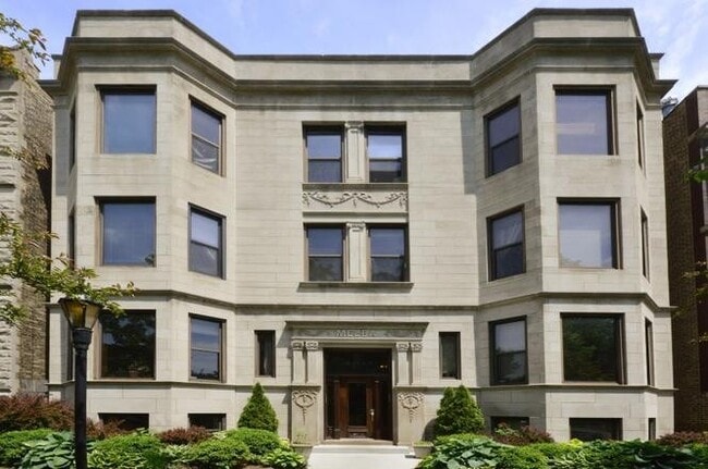 property at 4011 N Kenmore Ave