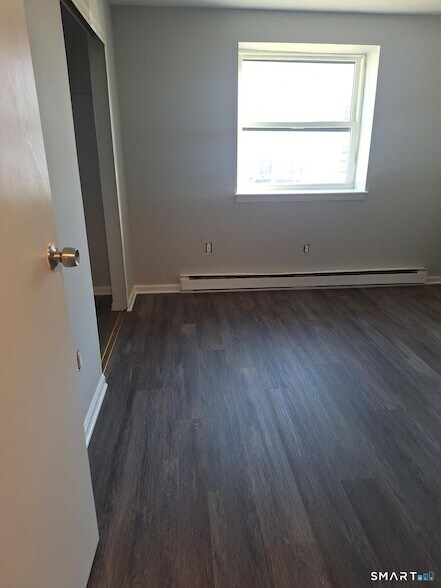 217 Hollister Ave, Unit a1 in Bridgeport, CT - Building Photo - Building Photo