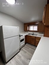 2736 Elisha Ave in Zion, IL - Building Photo - Building Photo