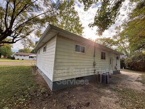 5441 Bayside Dr in Dayton, OH - Building Photo - Building Photo