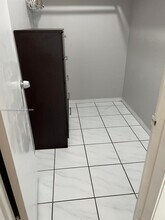 90 Isle of Venice Dr in Fort Lauderdale, FL - Building Photo - Building Photo