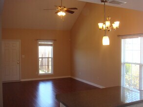 100 Grove Landing Ct in Grovetown, GA - Building Photo - Building Photo