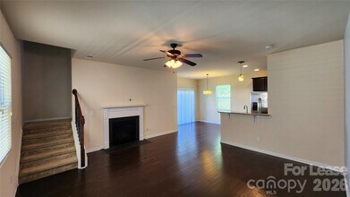 508 Knothole Ln in Charlotte, NC - Building Photo - Building Photo