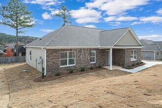 560 Woodland Cir in Odenville, AL - Building Photo - Building Photo