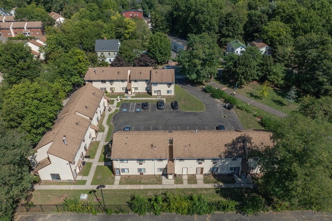Presidential Gardens & Westwood Village in New Haven, CT - Foto de edificio - Building Photo