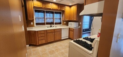 1224 Woodlawn Dr in New Castle, IN - Building Photo - Building Photo