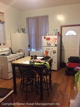 2735 W Potomac Ave in Chicago, IL - Foto de edificio - Building Photo