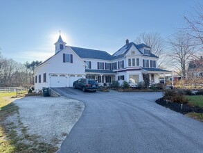 8 N River Rd in Milford, NH - Building Photo - Building Photo