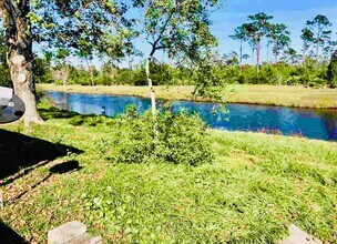 236 Lily Rd in St. Augustine, FL - Foto de edificio - Building Photo