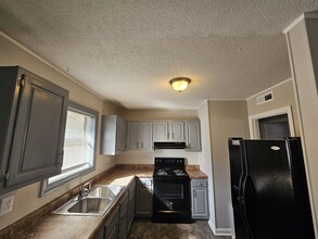 233 Brighton Rd in Wilmington, NC - Foto de edificio - Building Photo