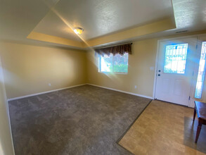 83 Canterbury Cir in Logan, UT - Building Photo - Building Photo