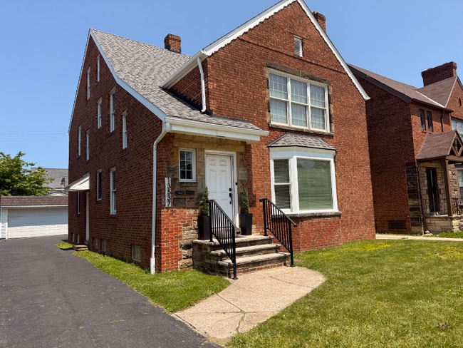13537 Cedar Rd