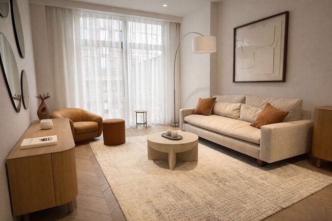 350 E 18th St in New York, NY - Building Photo - Building Photo