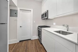 625 2nd Ave in New York, NY - Building Photo - Building Photo