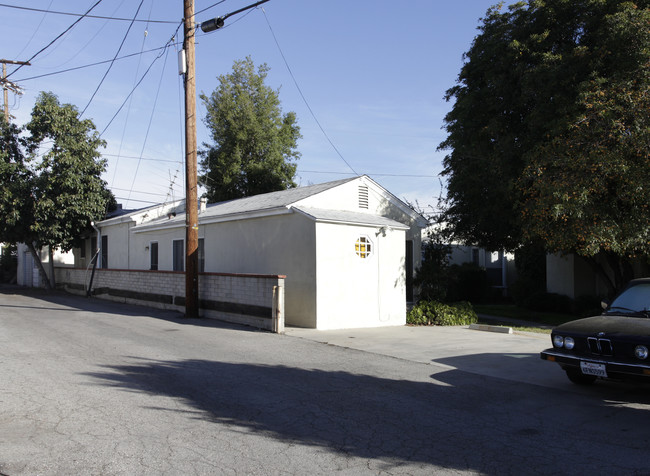 10753-10765 Landale St in North Hollywood, CA - Building Photo - Building Photo