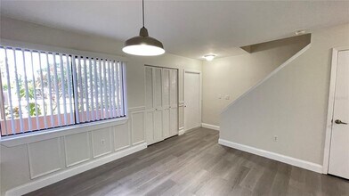 892 Sunridge Dr in Sarasota, FL - Building Photo - Building Photo