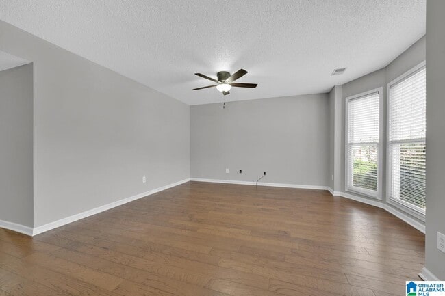 5181 Falling Creek Ln in Birmingham, AL - Building Photo - Building Photo