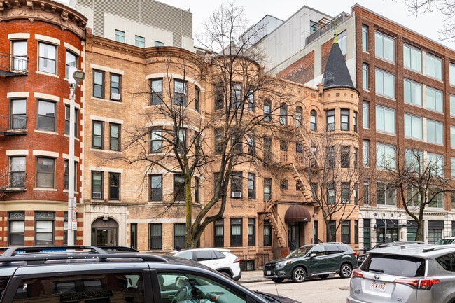 45 Westland Ave in Boston, MA - Foto de edificio - Building Photo