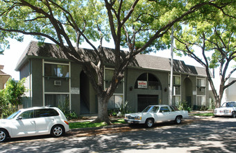 Cypress Apartments in Santa Ana, CA - Building Photo - Building Photo