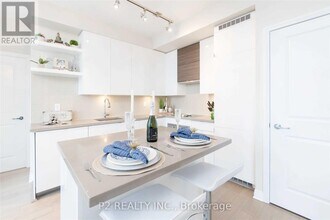 59-2659 Annie Craig Dr in Toronto, ON - Building Photo - Building Photo