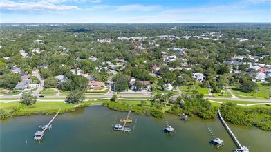 413 S Bayshore Blvd in Safety Harbor, FL - Building Photo - Building Photo