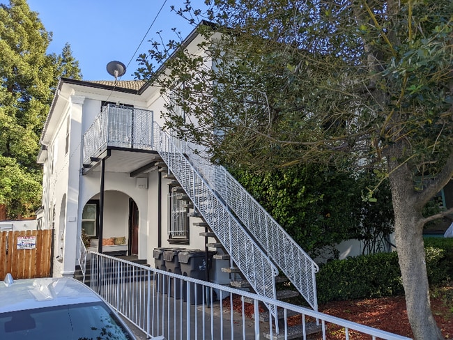 property at 341 Alcatraz Ave