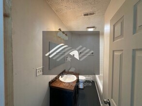 721 E Pearl St in Miamisburg, OH - Building Photo - Building Photo