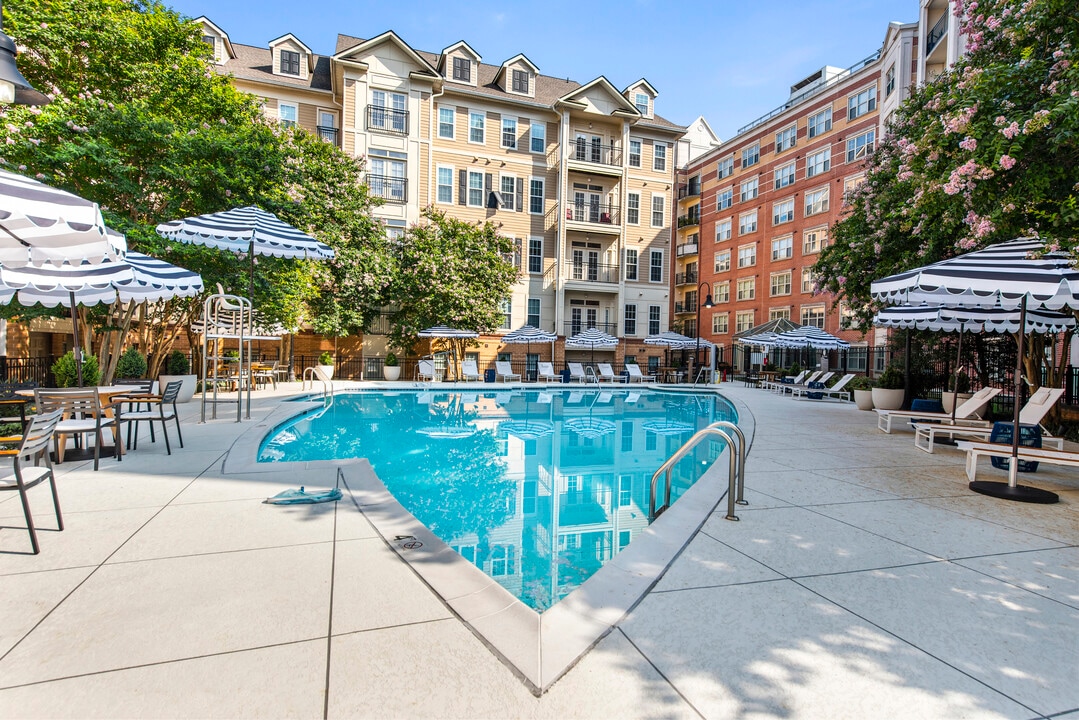 Inigo's Crossing in North Bethesda, MD - Foto de edificio