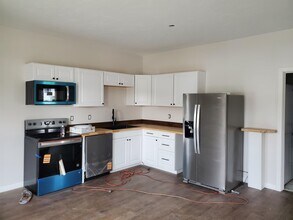 17 Canaan St in Canaan, NH - Building Photo - Building Photo