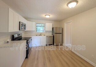5091 Somersby Rd in Jacksonville, FL - Building Photo - Building Photo