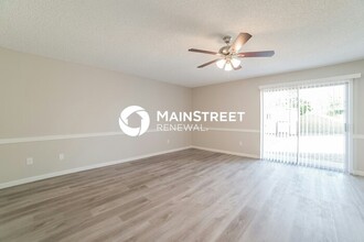 5720 W Purdue Ave in Glendale, AZ - Building Photo - Building Photo