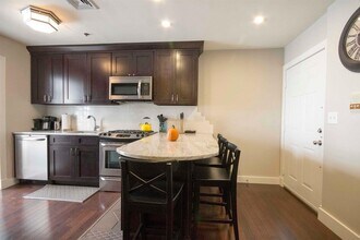 409 Adams St in Hoboken, NJ - Building Photo - Building Photo