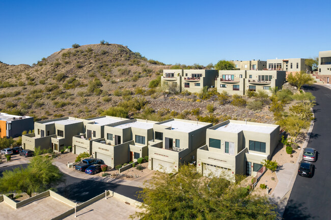 10015 N 1st Ave in Phoenix, AZ - Foto de edificio - Building Photo