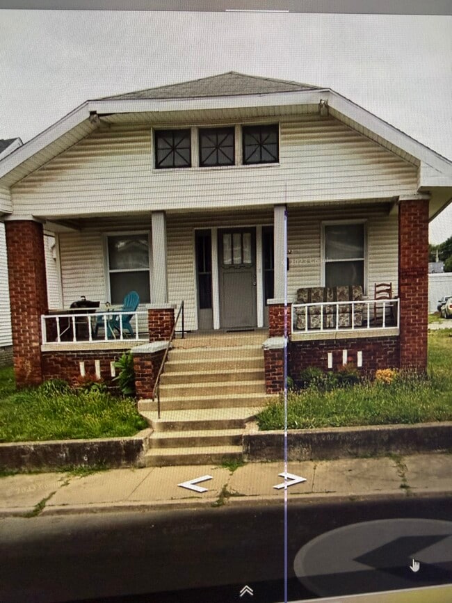 802 N Governor St