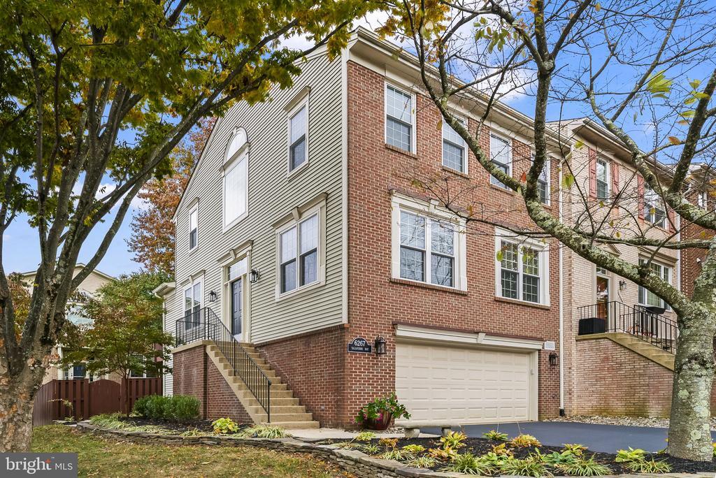 6267 Taliaferro Way in Alexandria, VA - Building Photo