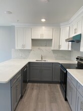 140 S Easton Rd in Glenside, PA - Foto de edificio - Building Photo